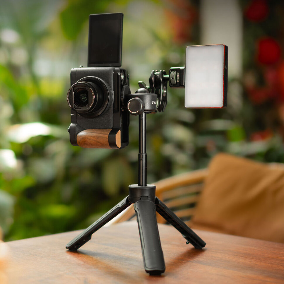 Штатив-монопод Tilta QR Selfie Stick Tripod Штатив-монопод Tilta QR Selfie Stick Tripod