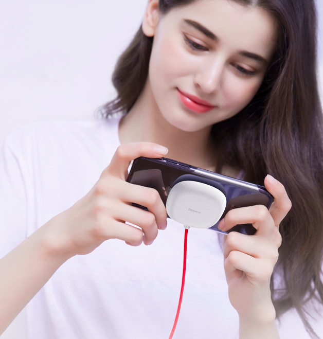 Беспроводная зарядка на присоске Baseus Suction Cup Белая Беспроводная зарядка на присоске Baseus Suction Cup Белая