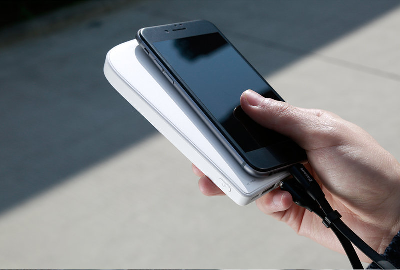 Внеший аккумулятор Baseus FAN DUAL MT-M11 8000mAh Белый Внеший аккумулятор Baseus FAN DUAL MT-M11 8000mAh Белый