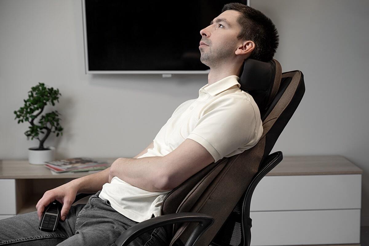 Массажная накидка Rebodi B01, для спины, шеи, бёдер и ягодиц Массажная накидка Rebodi B01, для спины, шеи, бёдер и ягодиц